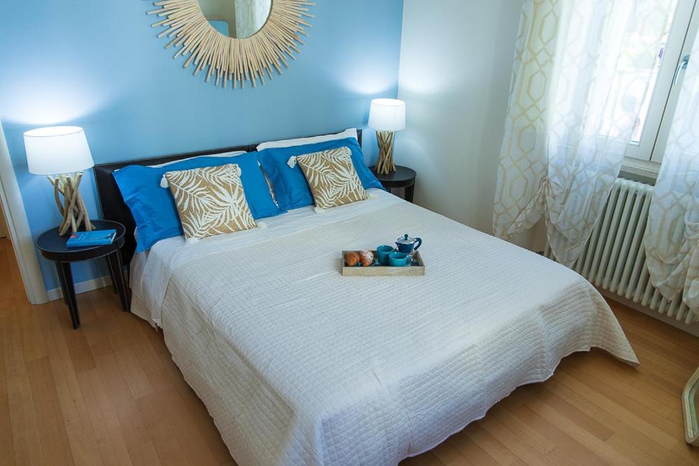 Zara D'Amare A Pesaro 10 Metri Dalla Spiaggia By Yohome מראה חיצוני תמונה